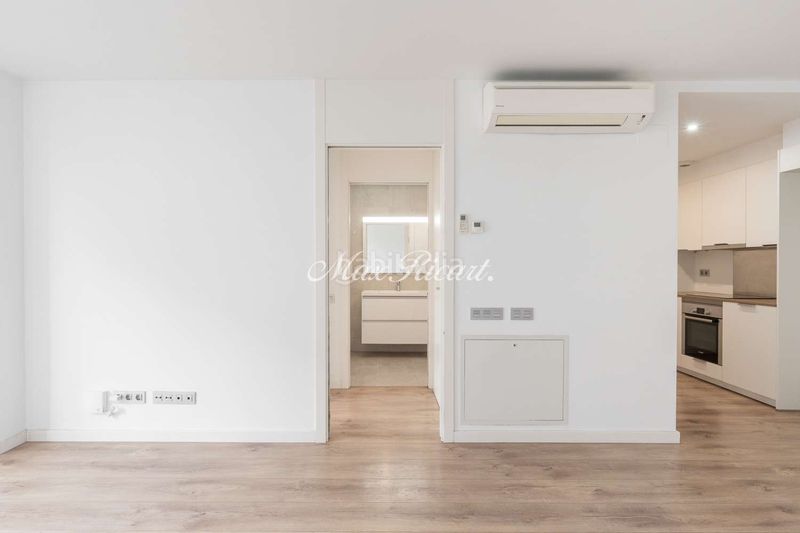 Foto 967021a7-9e23-4b2d-8030-c5f506267885. Pis amb calefacció aparcament a La Nova Esquerra de l´Eixample Barcelona