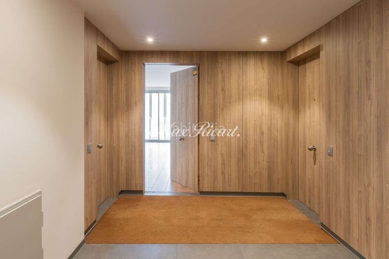 Foto c6d84f3b-7f70-432e-9c21-638359b8a1c4. Pis amb calefacció aparcament a La Nova Esquerra de l´Eixample Barcelona