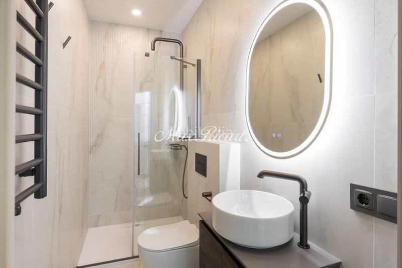 Foto 21e9713a-618a-4b4e-a365-4136dd6c664a. Alquiler piso exclusivo piso de diseño a estrenar en el quadrat dor en Barcelona