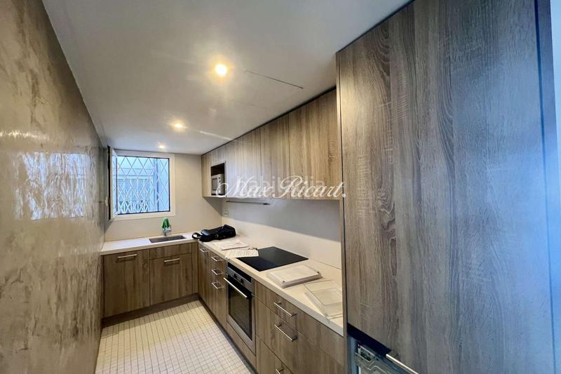 Foto a7254521-7e5f-4e6f-a048-ff353ac874f8. Alquiler ático  de diseño con dos terrazas privadas en Barcelona