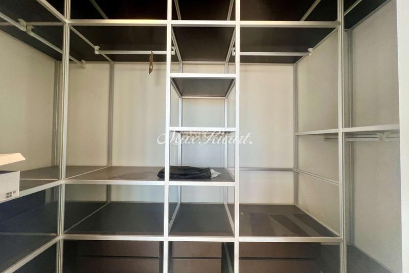 Foto dcbe617c-c4ef-4fbc-947d-d2edd270b580. Alquiler ático  de diseño con dos terrazas privadas en Barcelona