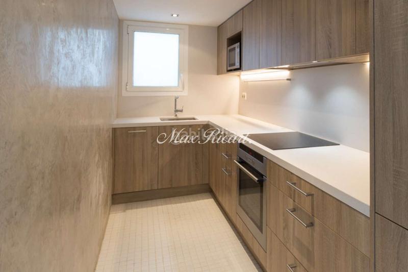 Foto 565e3b39-4a71-4e1b-bd40-0a9aae682245. Location attique avec chauffage parking dans Vila de Gràcia Barcelona