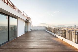 Miete Dachwohnung  N/a. Ático de diseño con dos terrazas privadas