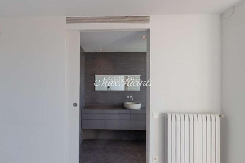 Foto 2f0ce560-2cb2-4cae-9c1c-04258feca440. Rent penthouse with heating parking in Vila de Gràcia Barcelona