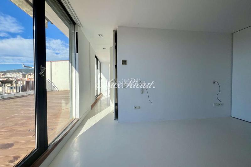 Foto 50fbecdd-8c1b-4cae-a4c9-5150af1c4205. Rent penthouse with heating parking in Vila de Gràcia Barcelona