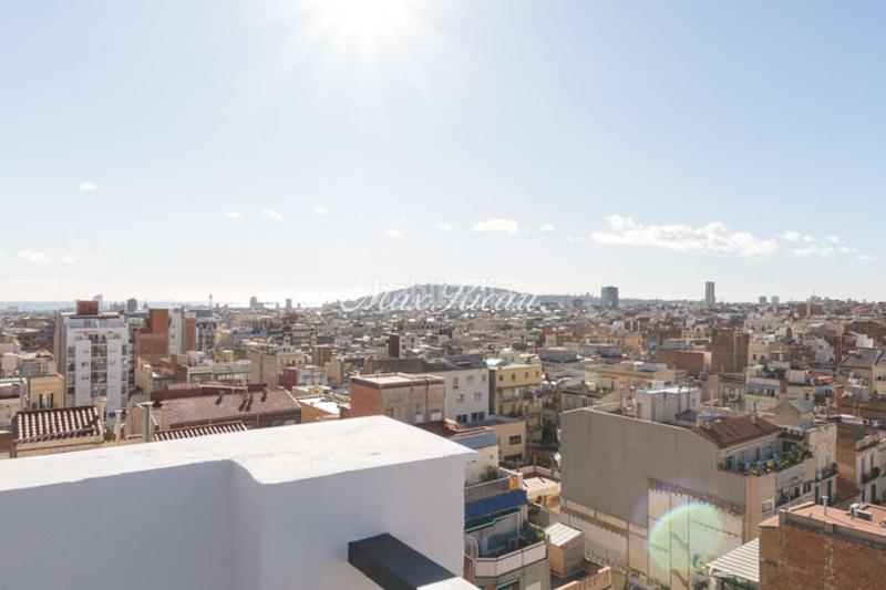 Foto 6dfc508e-6f14-4d42-861e-75ad56133e03. Rent penthouse with heating parking in Vila de Gràcia Barcelona