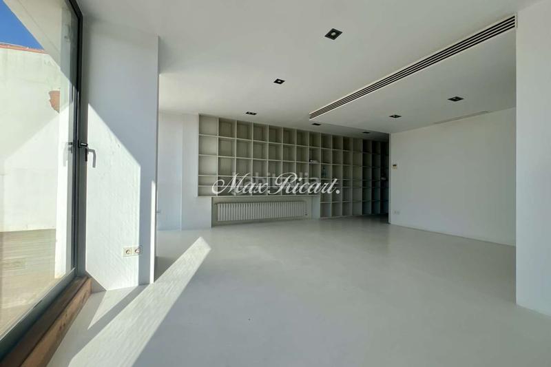 Foto a8d6d92e-7adb-486e-bdb1-df99a7628d18. Rent penthouse with heating parking in Vila de Gràcia Barcelona