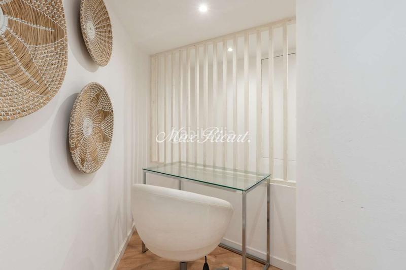 Foto 155d40b3-377b-458c-8d04-d0f2d7285f17. Büro mit heizung in Putget - Farró Barcelona