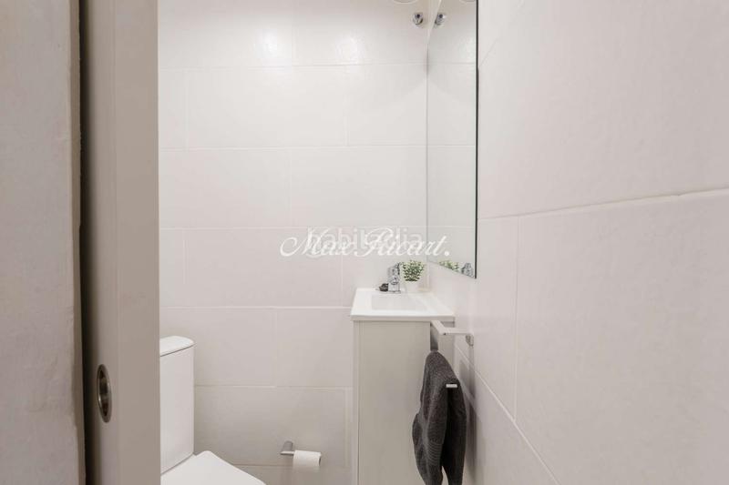 Foto 7b4135cc-5339-47b0-bfc8-587d62c3de2f. Büro mit heizung in Putget - Farró Barcelona