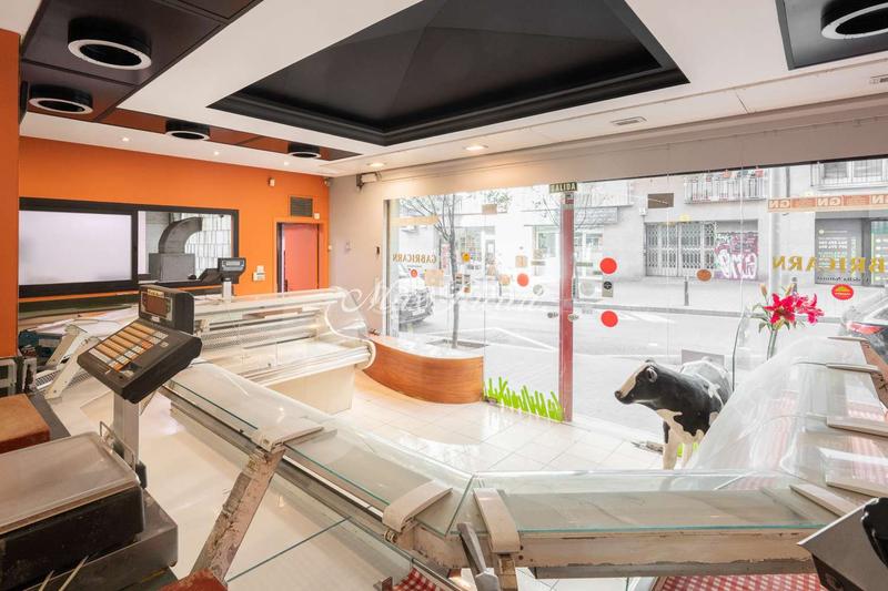 Foto c4f8c827-5e72-45b0-b06a-970042e3fdec. Local comercial a El Camp d´en Grassot i Gràcia Nova Barcelona