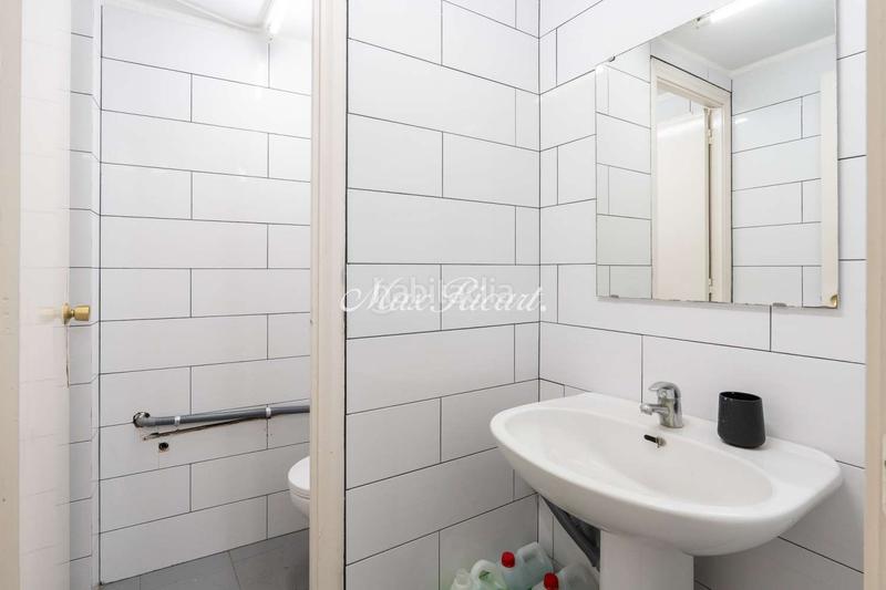 Foto 83aa21bd-5f47-4bc9-8add-e8a60b3aaa6a. Affitto locale commerciale in La Nova Esquerra de l´Eixample Barcelona