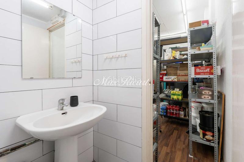 Foto c029da1a-e854-4f13-bb99-070ce7aab43b. Affitto locale commerciale in La Nova Esquerra de l´Eixample Barcelona