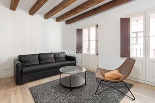 Piso en Gòtic. Piso reformado en el gótic cerca de las ramblas  96m