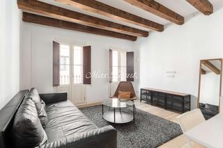 Ático en Gòtic. Piso en el gòtic cerca de las ramblas con terraza privada de 81