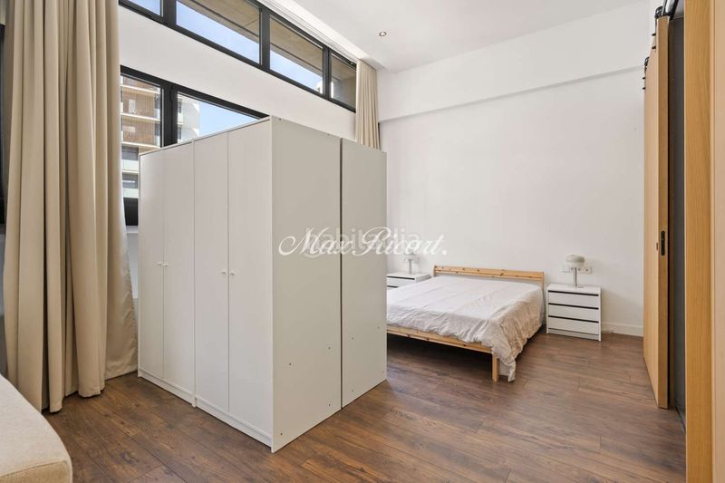 Foto 50538438-8c8d-4aa9-803e-e4ca8cfa3963. Loft amb piscina a El Parc i la Llacuna del Poblenou Barcelona