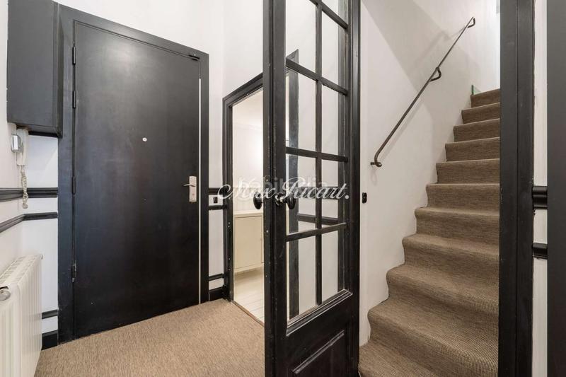 Foto db0eea25-90ce-45b1-8367-df548843a667. Alquiler dúplex amplia terraza privada en eixample en Barcelona