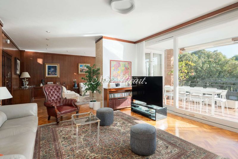 Foto 048acdfc-ea98-4996-96f8-1913b74afbd4. Pis amb calefacció aparcament piscina a Pedralbes Barcelona