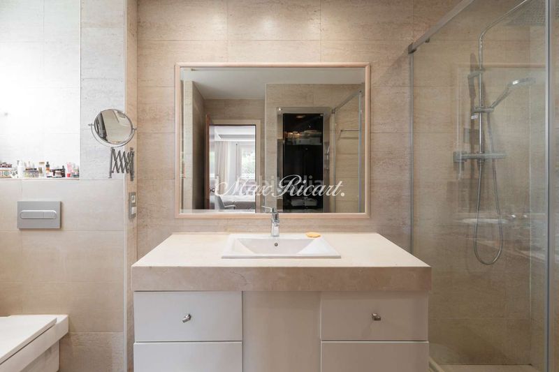 Foto 2da71ef7-76fa-4e30-b3d8-dd671d85bf30. Pis amb calefacció aparcament piscina a Pedralbes Barcelona