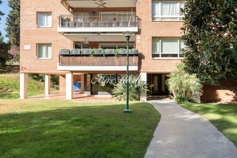 Foto 5f2b68bd-b828-4840-9dbb-beb05c63926d. Pis amb calefacció aparcament piscina a Pedralbes Barcelona