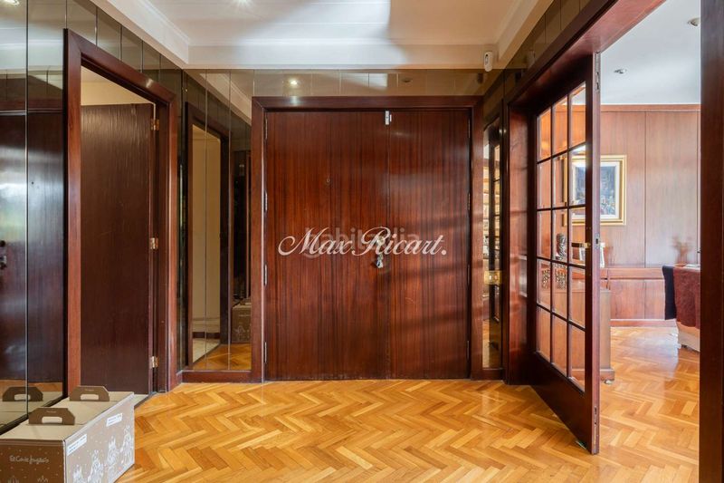 Foto a258b5a8-4bb7-49fc-9de6-a7f1e04de3c4. Pis amb calefacció aparcament piscina a Pedralbes Barcelona