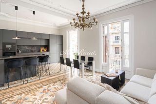 Lloguer Pis  N/a. Elegante vivienda reformada junto a paseo de gracia
