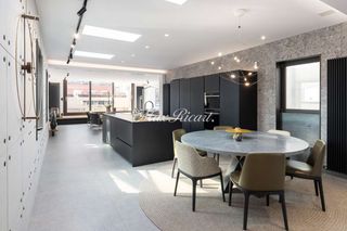 Rent Penthouse  N/a. Espectacular ático en la dreta eixample  146m