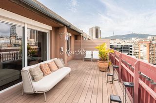 Affitto Attico in La Nova Esquerra de l´Eixample. Espectacular terraza a dos pasos de francesc macià