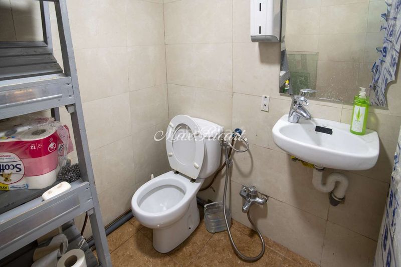 Foto 24dbea3f-75b0-48f5-8830-2ec6be4c3776. Local comercial a Raval Barcelona