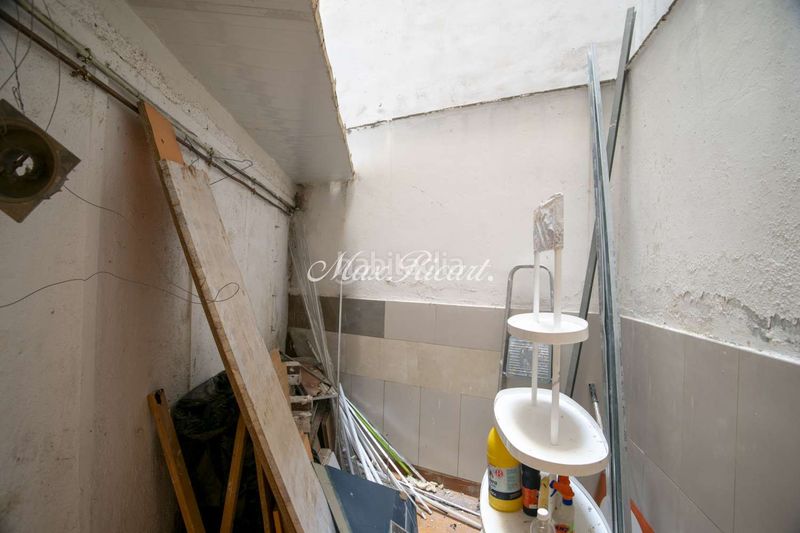Foto 773f9aeb-4a83-4208-a95b-06909f58e59d. Local comercial a Raval Barcelona
