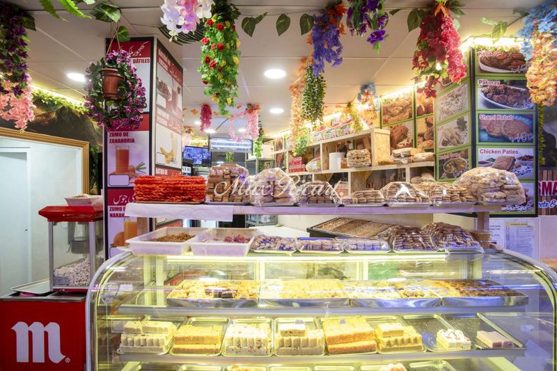 Foto b74c50bf-b553-471b-868d-9f33f91e99a8. Local comercial a Raval Barcelona
