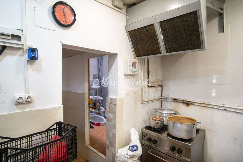 Foto d9b8466d-2476-4100-acb6-6832a3470b2c. Local comercial a Raval Barcelona