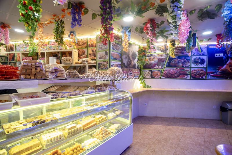 Foto ddcaebe6-53b1-4e6b-bf30-339dd9b8fd90. Local comercial a Raval Barcelona