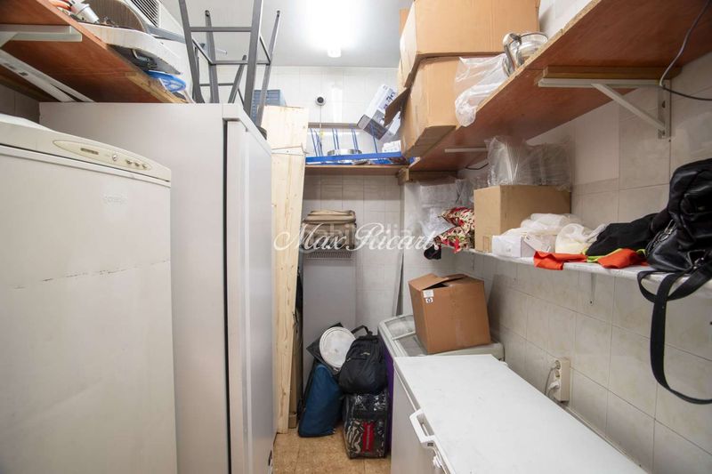 Foto eaf1eb8f-4f43-4054-ac84-d156488f1955. Local comercial a Raval Barcelona