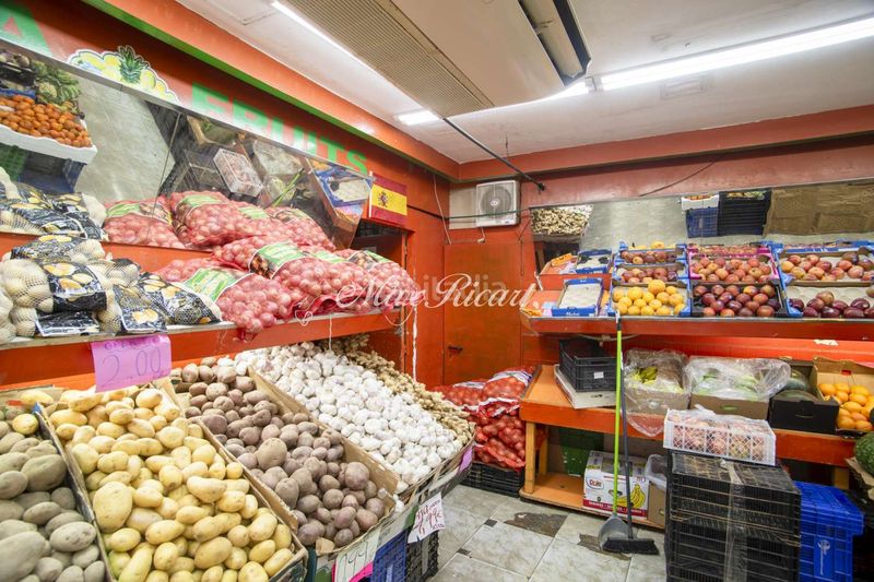 Foto b25dc7ee-6131-47d5-94e2-a4b187ffe086. Local comercial a Raval Barcelona