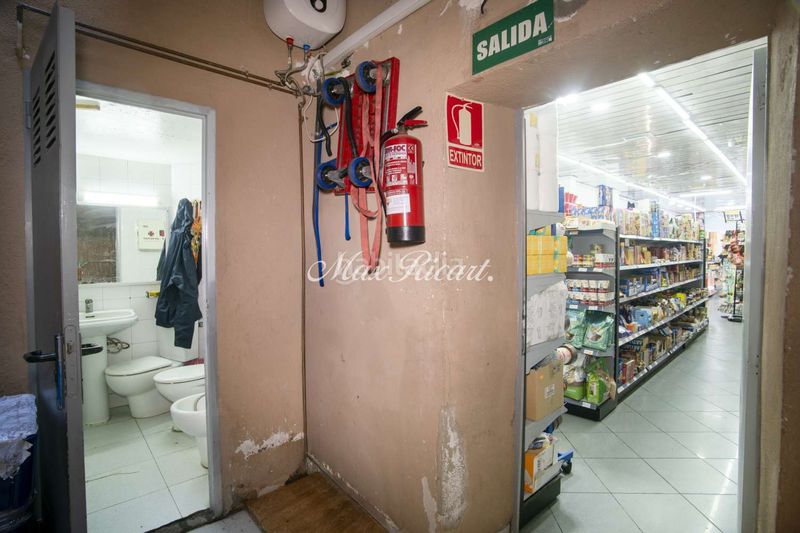 Foto 1316b5f4-f3f9-43ef-b2ef-2b28d1d88c19. Local comercial  de 172m2 en venta con negocio en Sant Antoni, eixample, . en Barcelona