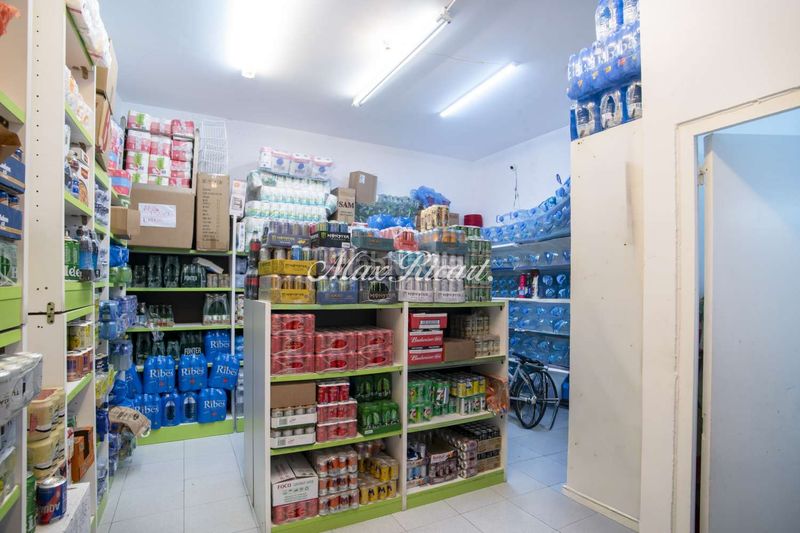Foto 467405a4-f9b2-40b2-b819-997226b6fd56. Local comercial  de 172m2 en venta con negocio en Sant Antoni, eixample, . en Barcelona