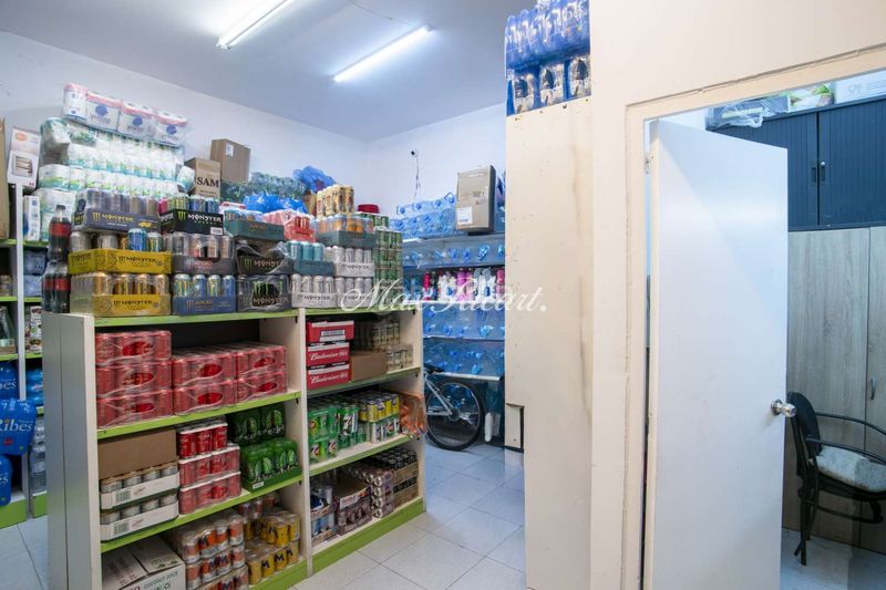 Foto 5bbaea1e-441f-4a27-b360-827282602aaa. Local comercial  de 172m2 en venta con negocio en Sant Antoni, eixample, . en Barcelona