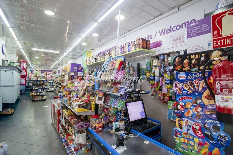 Foto 73745c90-89c9-445e-924e-8deaaf0cbf27. Local comercial  de 172m2 en venta con negocio en Sant Antoni, eixample, . en Barcelona