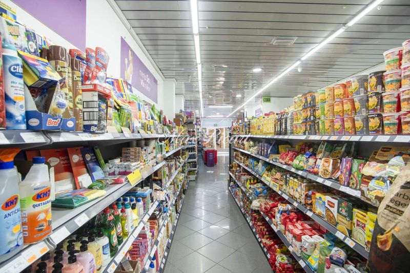 Foto c5225162-59f8-4c40-8246-3ec1446fe94c. Local comercial  de 172m2 en venta con negocio en Sant Antoni, eixample, . en Barcelona