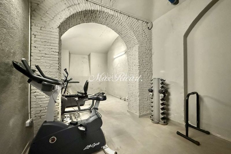 Foto b9a89182-29d6-47cc-9e9b-4a9230e3671a. Pis amb calefacció piscina a Dreta de l´Eixample Barcelona