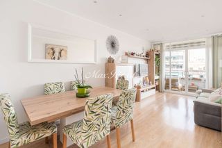 Flat  N/a. Espectacular piso con vistas despejadas en poble sec  97m