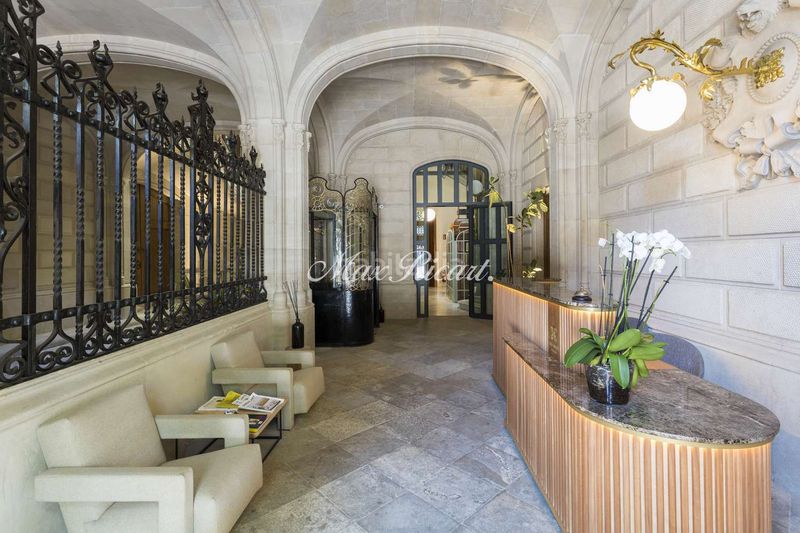 Foto b2429a7b-3f98-4d6f-b10e-565c2d734162. Pis amb calefacció piscina a Dreta de l´Eixample Barcelona