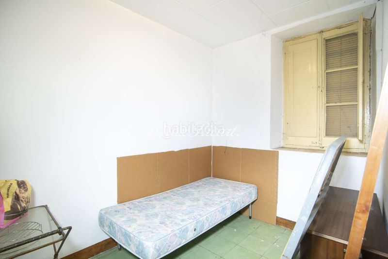 Foto 0fd90d4a-cdb7-4695-9d73-d2a36ae9f155. Edificio  en venta girona, pirineo catalán 7 viviendas 6 locales comerciales en Ribes de Freser