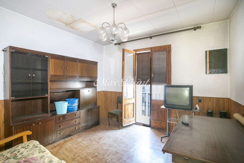Foto 565649e3-0af8-4ec7-9446-028ac1c4e501. Edificio  en venta girona, pirineo catalán 7 viviendas 6 locales comerciales en Ribes de Freser