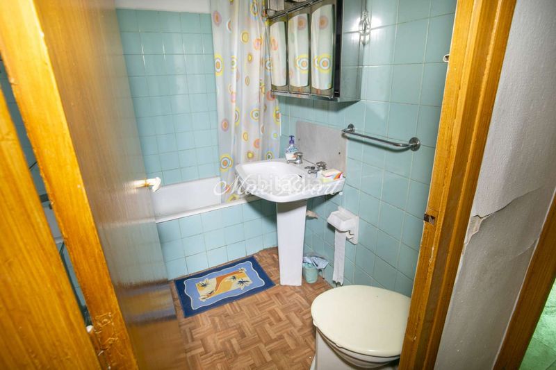 Foto 7001c097-1e01-48ae-8917-d2b6ead7f9b4. Edificio  en venta girona, pirineo catalán 7 viviendas 6 locales comerciales en Ribes de Freser