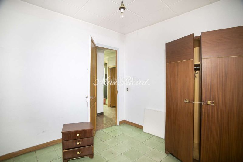 Foto b3c37d73-580d-4c40-9393-af3dfed5035f. Edificio  en venta girona, pirineo catalán 7 viviendas 6 locales comerciales en Ribes de Freser