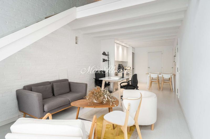 Foto cf7497fc-b36e-4c73-9f0c-4993b96da53d. Loft amb calefacció a Vila de Gràcia Barcelona