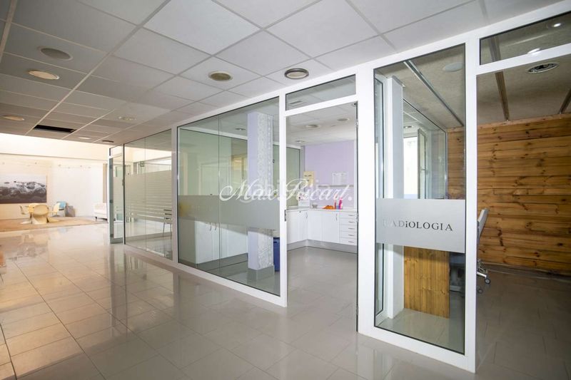 Foto 00f9cd9e-6c2a-41a1-813f-cd975dff13e9. Local comercial amb calefacció a Vilapicina - Torre Llobeta Barcelona