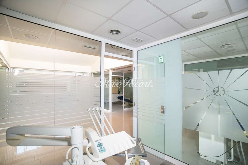 Foto 3dd6ad69-e102-4bbf-88ff-3c4a7c676970. Local comercial amb calefacció a Vilapicina - Torre Llobeta Barcelona