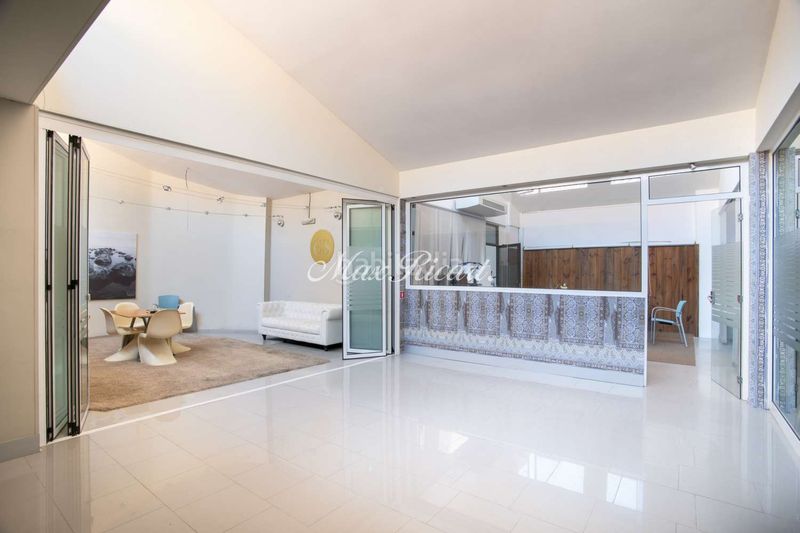 Foto 43f13d0a-2bd7-41c3-ac63-eaedaf1695b6. Local comercial amb calefacció a Vilapicina - Torre Llobeta Barcelona